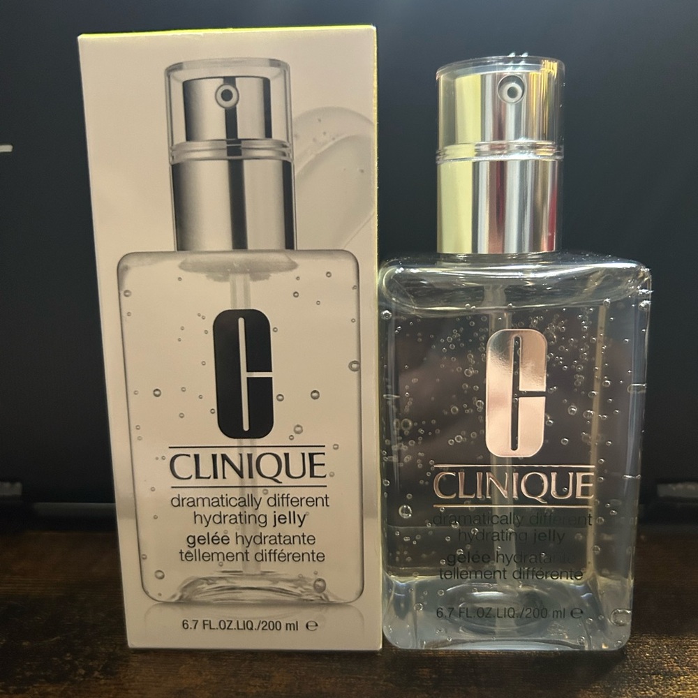 NIB / Clinique Dramatically Different Jelly 6.7 oz / 200 ml Jumbo / Retail $47 - Picture 1 of 6